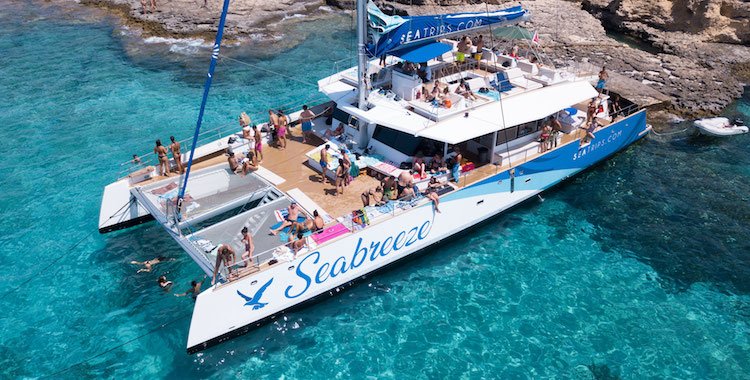 Met de Sea Breeze in Grand Harbour in Valletta